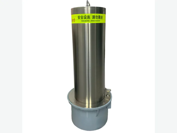Fixed/detachable column Detachable column